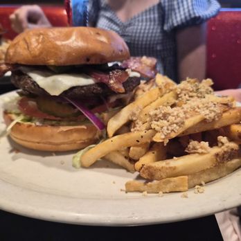 Hot Rod Diner - Avocado burger, garlic fries, chef salad - Diners Near Me - Ceres, California