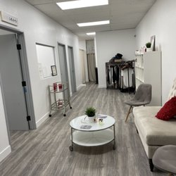 Effortless Beauty Studio - Waiting area