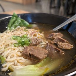 Beef-stew Noodle Soup 🌶️ 秘制牛肉汤面