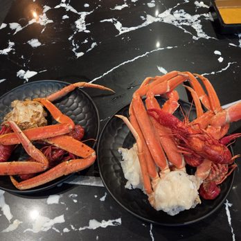 Supreme Crab AYCE - Plate of hot and cold seafood, mostly crab legs. - Buffets Near Me - San Jose, California Supreme Crab AYCE - Plate of hot and cold seafood, mostly crab legs. - Buffets Near Me - San Jose, California