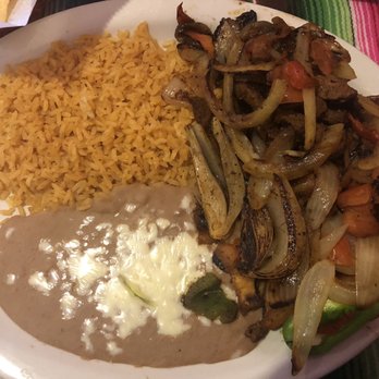 Taxco Mexican Grill - Steak Fajitas that were supposed to be Chicken Fajitas - Mexican Near Me - Belmont, North Carolina Taxco Mexican Grill - Steak Fajitas that were supposed to be Chicken Fajitas - Mexican Near Me - Belmont, North Carolina