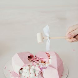 Cake Mitten Bake Shop - Heartbreakers by Cake Mitten