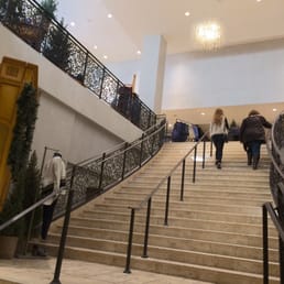 Huge Store! Huge Store!