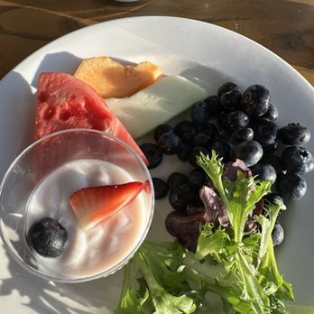 Milestones - Breakfast - Canadian (New) Near Me - Niagara Falls, Ontario