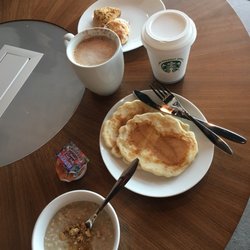 Alaska Lounge - Breakfast