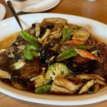 Qin Dynasty - Braised duck with mixed vegetables - Dim Sum Near Me - Parsippany, New Jersey Qin Dynasty - Braised duck with mixed vegetables - Dim Sum Near Me - Parsippany, New Jersey