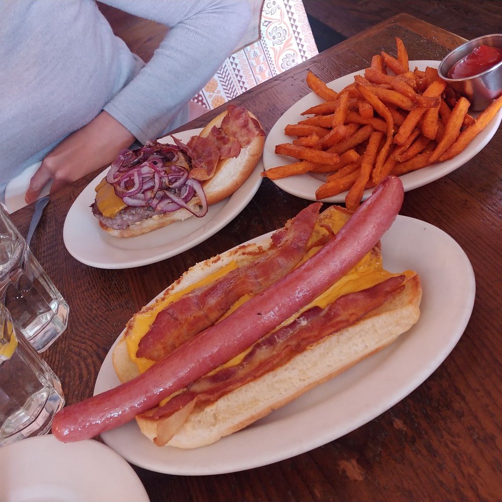 Two 8 Two Bar & Burger - The meal - Burgers Near Me - Brooklyn, New York