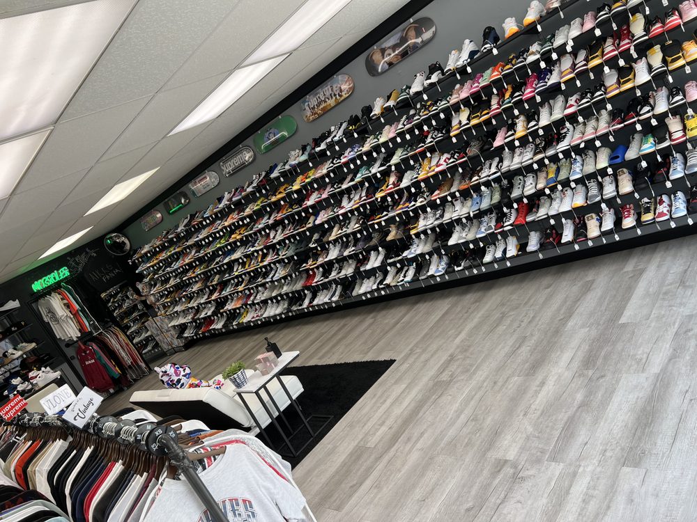 MO3SOLES Updated September 2024 15 Photos 1405 Main St, Newberry, South Carolina Shoe