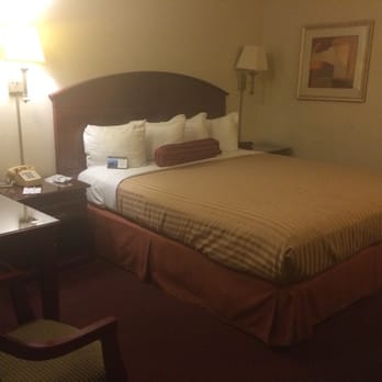 Best Western Pasadena Inn - Clean king size room. - Hotels Near Me - Pasadena, California Best Western Pasadena Inn - Clean king size room. - Hotels Near Me - Pasadena, California