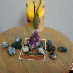 Ancient Bear's Crystal Spirit Healing - Incorporates the use of Crystal grids to promote peace and harmony.