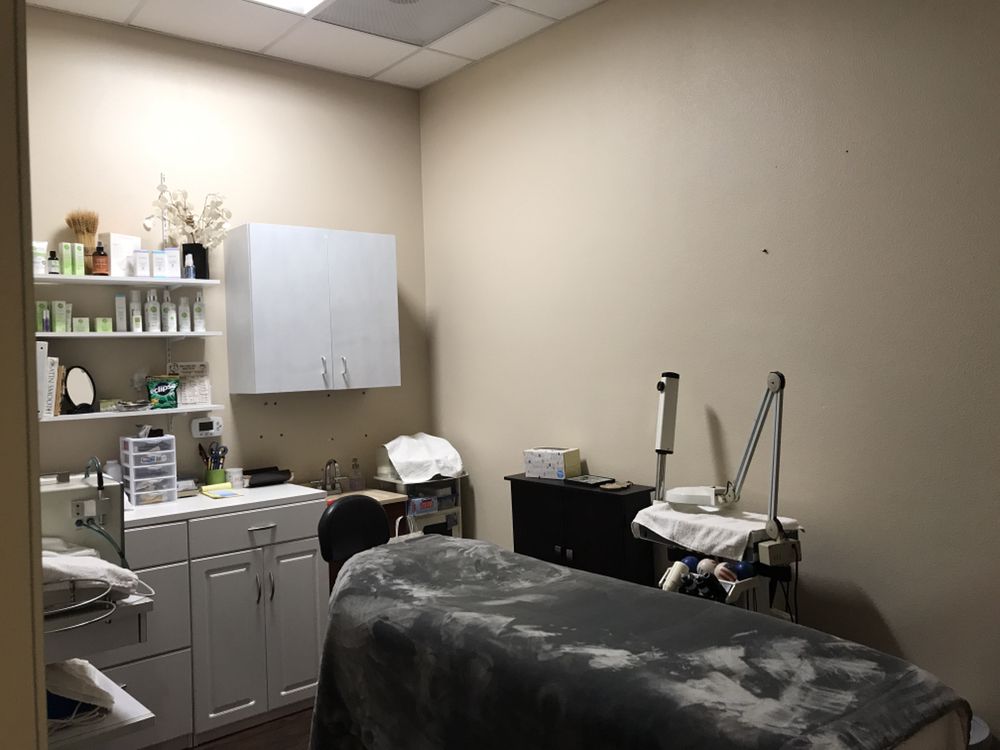 Open for Business ROYAL TOUCH SKIN CARE 7655 Girard Ave, La Jolla