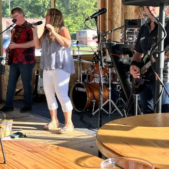 Walnut Creek Winery - Live music - Wineries Near Me - Holt, Missouri Walnut Creek Winery - Live music - Wineries Near Me - Holt, Missouri