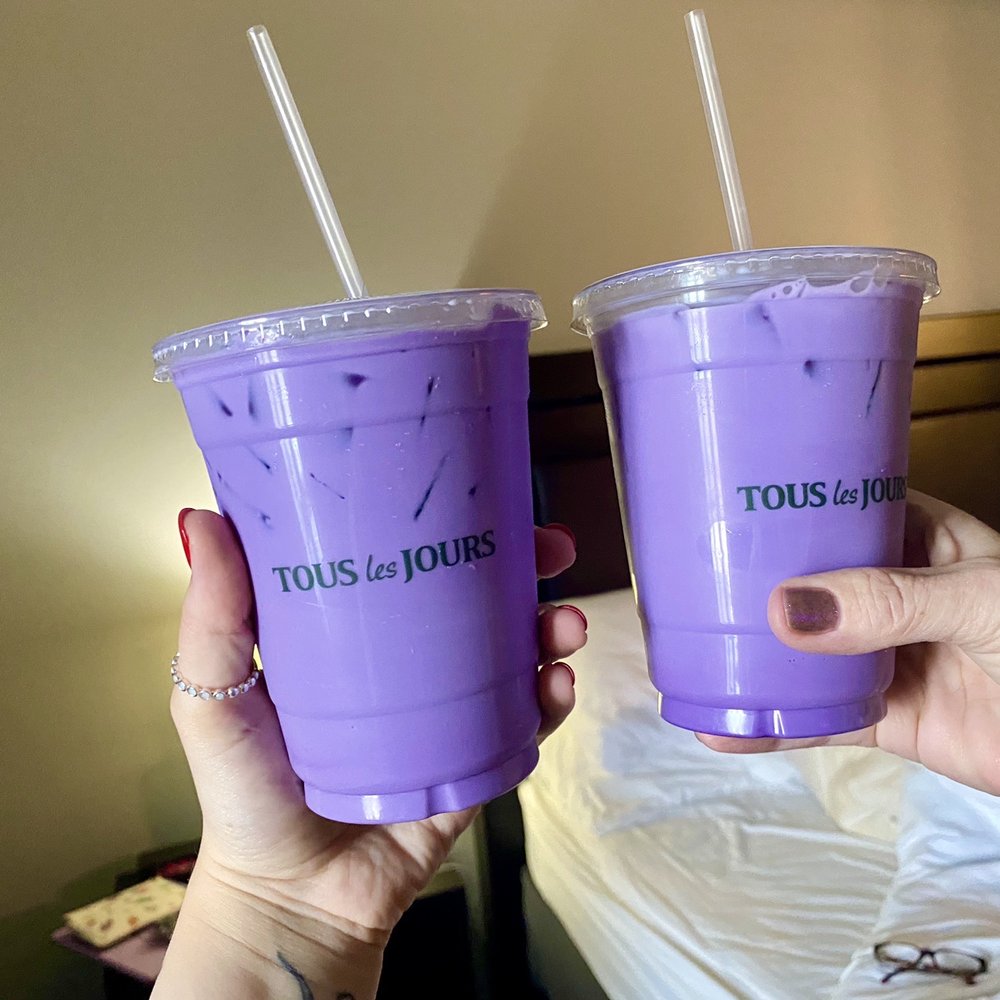 Tous Les Jours - Bakeries Near Me - Glenview, Illinois