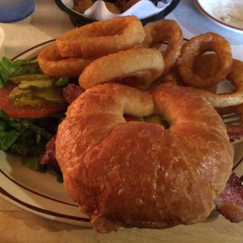 Darbi's Cafe - Avocado chicken croissant with onion rings. - American Near Me - Pinetop, Arizona Darbi's Cafe - Avocado chicken croissant with onion rings. - American Near Me - Pinetop, Arizona
