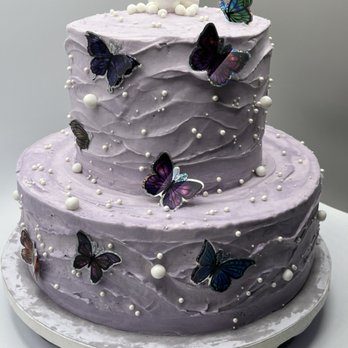 Queen cake - Butterfly cake - Custom Cakes Near Me - Tucson, Arizona