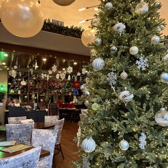 Reserve 22 - Holiday pop up - Venues & Event Spaces Near Me - Glen Ellyn, Illinois