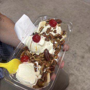Andy's Frozen Custard - Ice Cream & Frozen Yogurt Near Me - Parker, Colorado