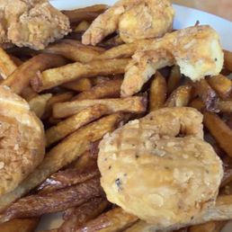 Over-cooked greasy fried and tasteless fried shrimp Over-cooked greasy fried and tasteless fried shrimp
