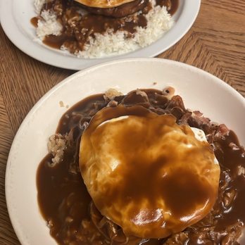 Kihei Caffe - Kalua Moco - Hawaiian Near Me - Kihei, Hawaii