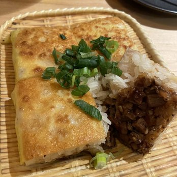 Mama Chang - Layers of rice, tofu skins and tasty mystery - Chinese Near Me - Fairfax, Virginia