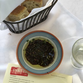 Piatti - Fresh bread & house prep'd dip - Italian Near Me - La Jolla, California Piatti - Fresh bread & house prep'd dip - Italian Near Me - La Jolla, California