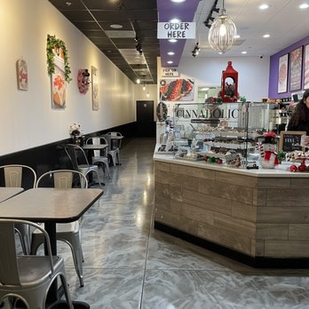 Cinnaholic - Bakeries Near Me - Spring, Texas