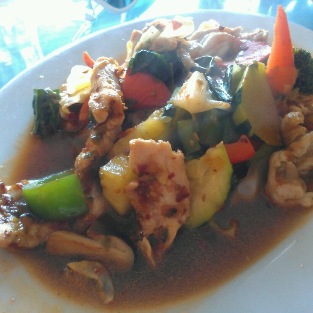 Thai Thai Restaurant - Spicy Basil - Thai Near Me - Bishop, California