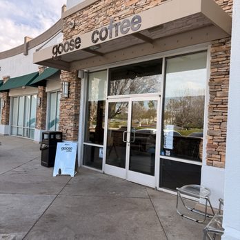 Goose Coffee - Outside - Coffee & Tea Near Me - Rancho Cucamonga, California