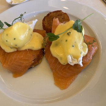 Tableau - Salmon Benedict - Breakfast & Brunch Near Me - Las Vegas, Nevada