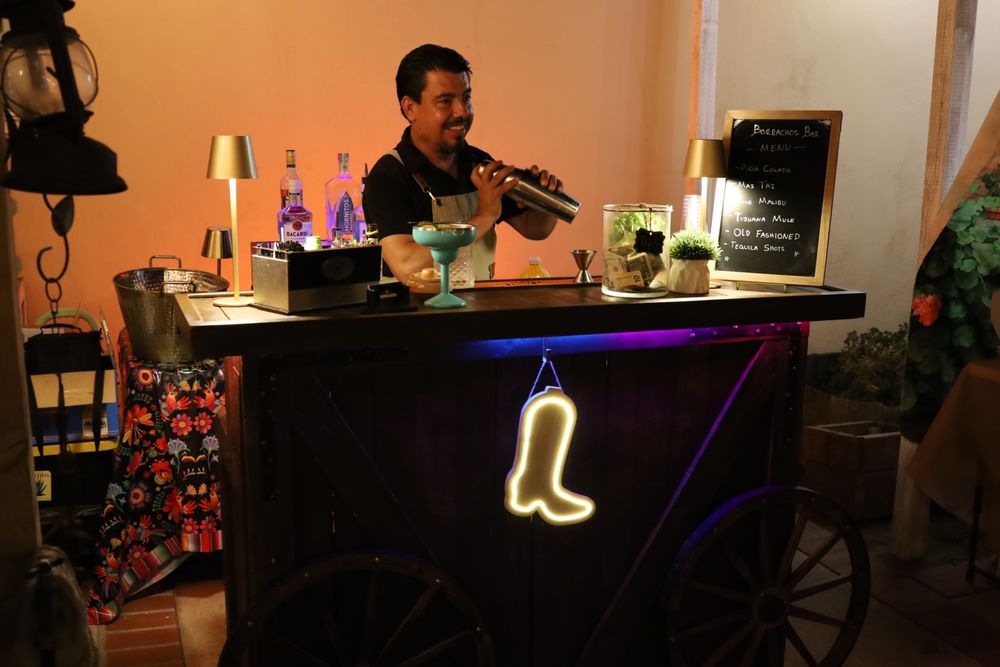 Borrachos Mobile Bar