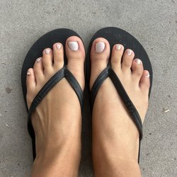 Lush Hair and Nails - My after results when I tried to use a wipe to clean up my toes and cuticles.