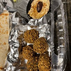 Assos Kitchen - Falafel Meze