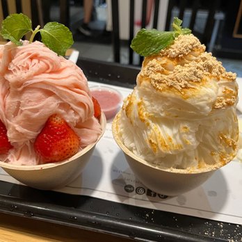 Oakobing - Single Strawberry Shaved Ice and Single Injeolmi Shaved Ice - Shaved Ice Near Me - Los Angeles, California Oakobing - Single Strawberry Shaved Ice and Single Injeolmi Shaved Ice - Shaved Ice Near Me - Los Angeles, California
