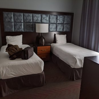 WorldMark Indio - Two Bedroom: two twin-sized beds. - Resorts Near Me - Indio, California