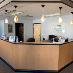 Modern Eyes - Front desk