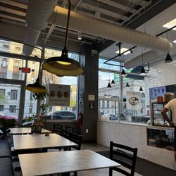 Urban Vegan - Nice space.