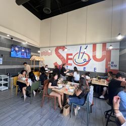 Seoul Street - Dining area