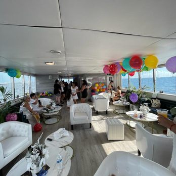 Yachtted Miami - Boat Charters Near Me - Miami, Florida Yachtted Miami - Boat Charters Near Me - Miami, Florida