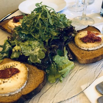 XVI ème Avenue - Chevre salad. - Bistros Near Me - Paris 16, 75 XVI ème Avenue - Chevre salad. - Bistros Near Me - Paris 16, 75