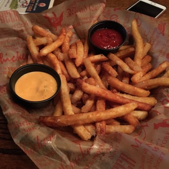 Mad For Chicken Flushing - Thee ! best fries ever. Fresh and crunch for someone whose looking for a after work dinner spot wit the Bae. - N.S. - Korean Near Me - Flushing, New York Mad For Chicken Flushing - Thee ! best fries ever. Fresh and crunch for someone whose looking for a after work dinner spot wit the Bae. - N.S. - Korean Near Me - Flushing, New York