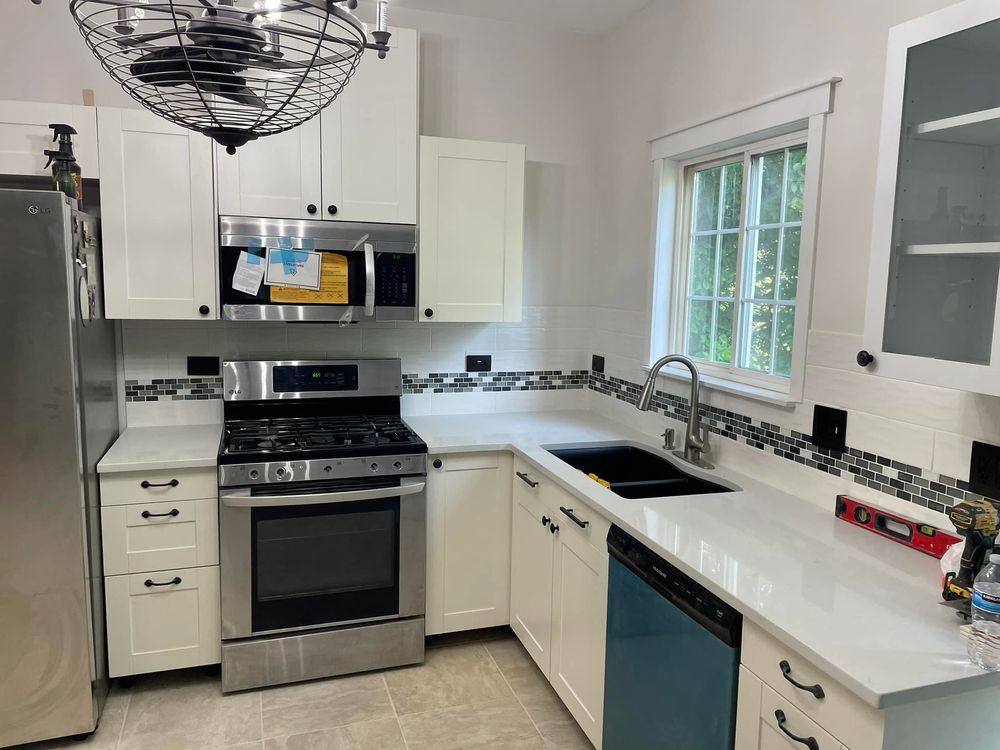 Slide of Peralta And Sons Handyman