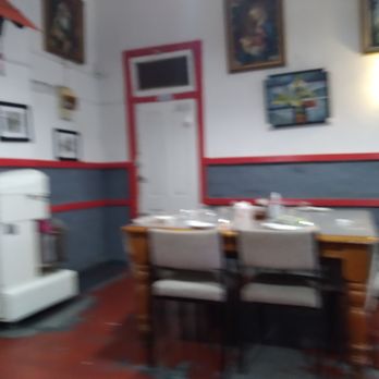 Hou Hai Dumpling House - Inside - Chinese Near Me - Clifton Hill, VIC
