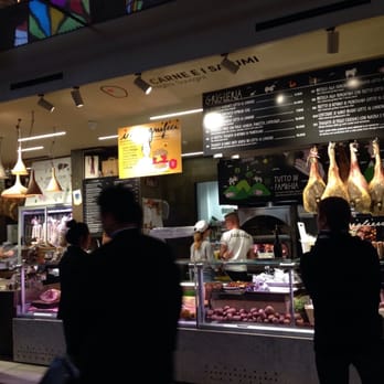 Mercato Centrale - BURGER stall - Food Court Near Me - Florence, FI Mercato Centrale - BURGER stall - Food Court Near Me - Florence, FI