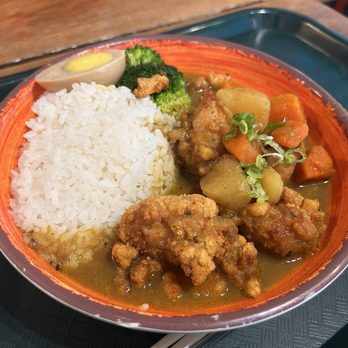 Taiwan Little Eats - CURRY Popcorn Chicken Rice Bowl咖哩鹹酥雞飯 - Bubble Tea Near Me - Madison, Wisconsin Taiwan Little Eats - CURRY Popcorn Chicken Rice Bowl咖哩鹹酥雞飯 - Bubble Tea Near Me - Madison, Wisconsin