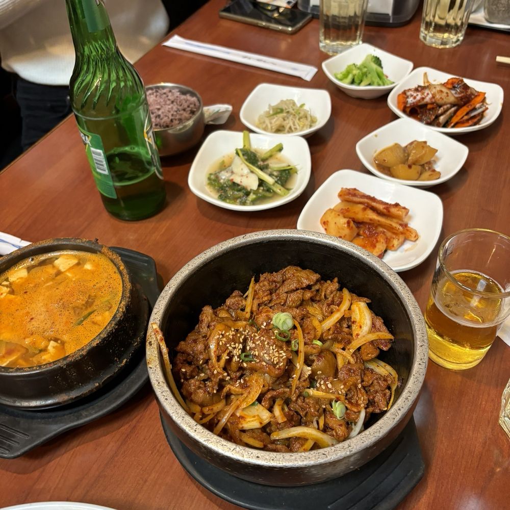 Chung Ki Wa BBQ Korean Restaurant - Stir fried pork, comes with veggie place for wrapping and soybean sauce on the side for flavor - Korean Near Me - Duluth, Georgia Chung Ki Wa BBQ Korean Restaurant - Stir fried pork, comes with veggie place for wrapping and soybean sauce on the side for flavor - Korean Near Me - Duluth, Georgia