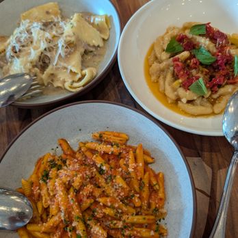 Daisies - rigatoni nduja - the best; summer squash cavatelli - good, lamb sausage stracci - good pasta, too much butter - Pasta Shops Near Me - Chicago, Illinois