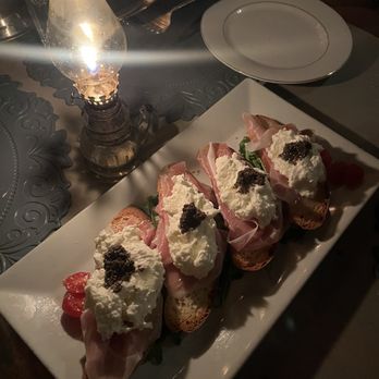 Pane e Vino - Burrata crostini - Italian Near Me - Miami Beach, Florida