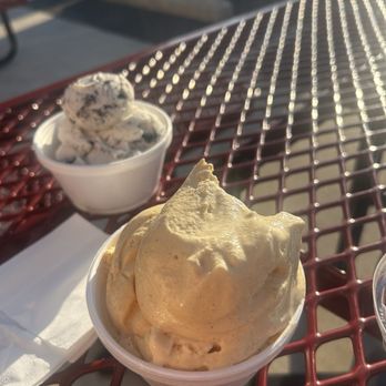Mueller's Sugar Cone - Pumpkin ice cream (made on site) absolutely delicious - Ice Cream & Frozen Yogurt Near Me - Lindenwold, New Jersey Mueller's Sugar Cone - Pumpkin ice cream (made on site) absolutely delicious - Ice Cream & Frozen Yogurt Near Me - Lindenwold, New Jersey