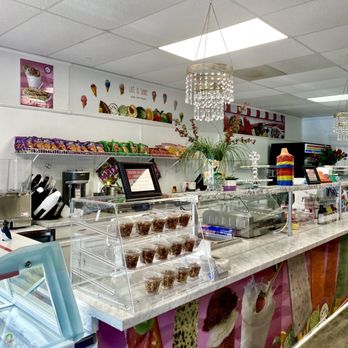 penguin michocana gourmet - The inside. Very clean with fun decoration - Mexican Near Me - Humboldt, Tennessee penguin michocana gourmet - The inside. Very clean with fun decoration - Mexican Near Me - Humboldt, Tennessee