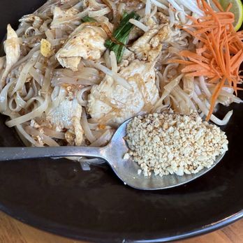 Ban SomTum - Chicken Pad Thai - Thai Near Me - Federal Way, Washington Ban SomTum - Chicken Pad Thai - Thai Near Me - Federal Way, Washington